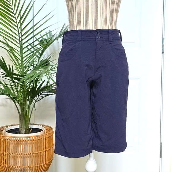 Eddie Bauer Women’s Navy Horizon Bermuda Shorts Size T6 - Picture 1 of 6